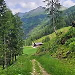 Apartment Modern Mountain 4 - An Der Skipiste