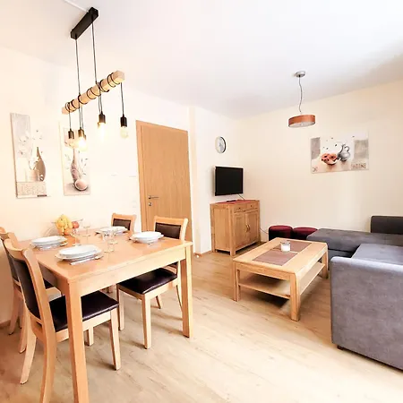 アパート Modern Mountain 4 - An Der Skipiste ラウリス